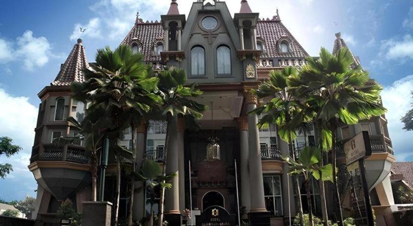Gajahmada Graha Hotel Malang Exterior photo