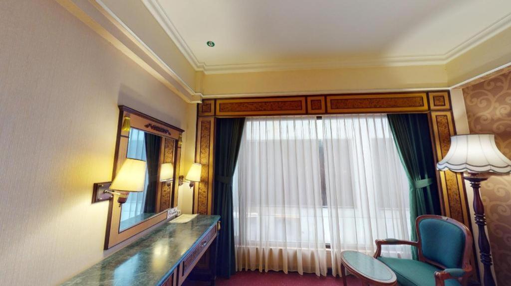 Gajahmada Graha Hotel Malang Exterior photo